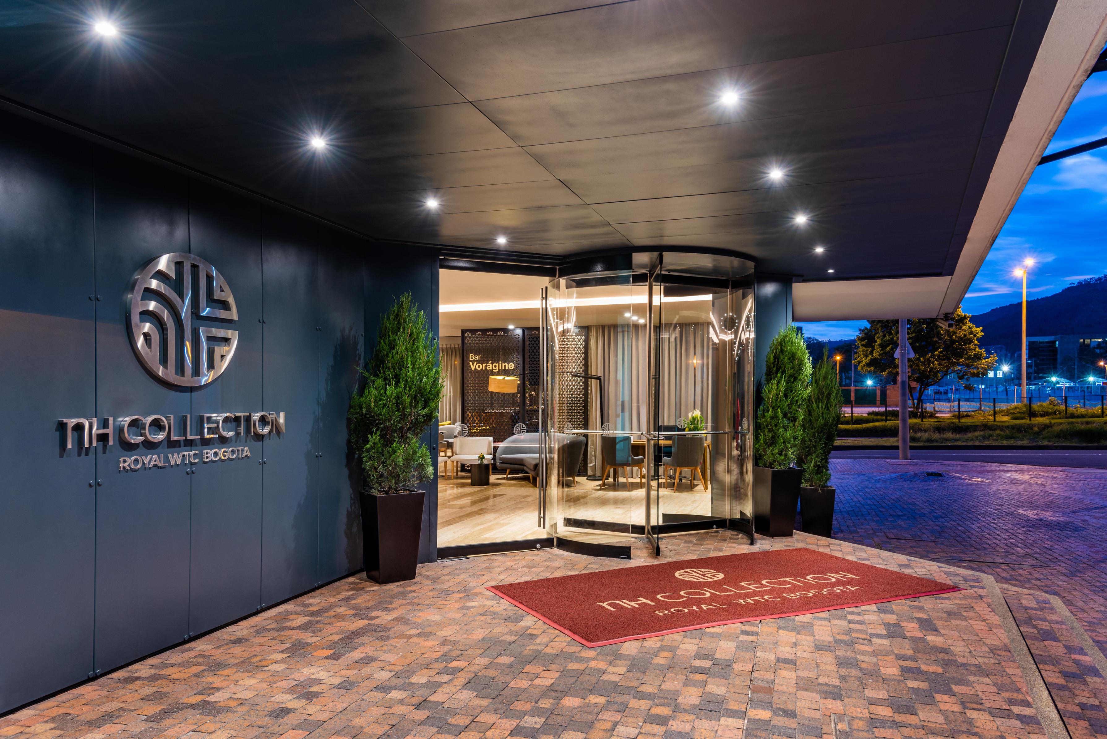 Nh Collection Bogota Wtc Royal Bogotá Exterior foto The entrance of The Collective