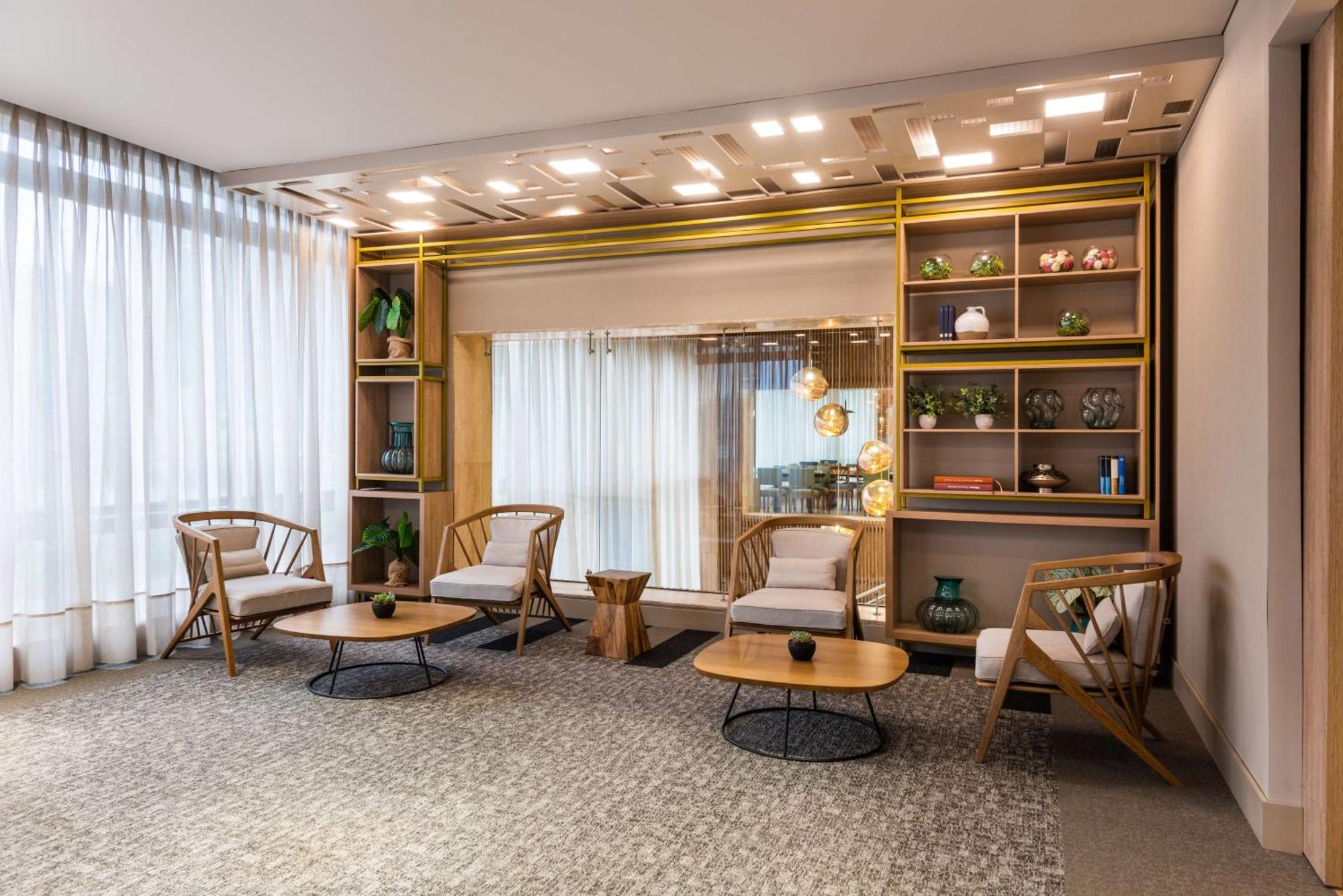 Nh Collection Bogota Wtc Royal Bogotá Exterior foto The lobby of the hotel